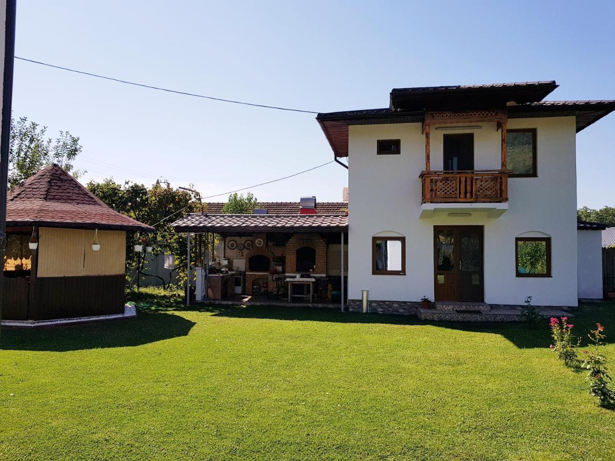 La Bunicu Vila Polovragi Exterior foto