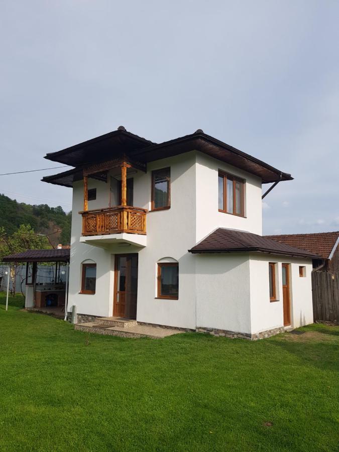 La Bunicu Vila Polovragi Exterior foto